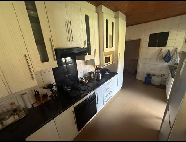 3 BEDROOM HOUSE FOR SALE IN VANDERBIJLPARK CW 6